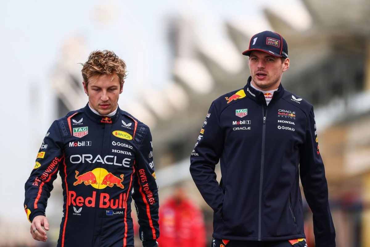 Max Verstappen e Liam Lawson