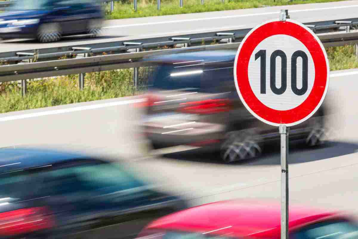 Limiti velocità massima